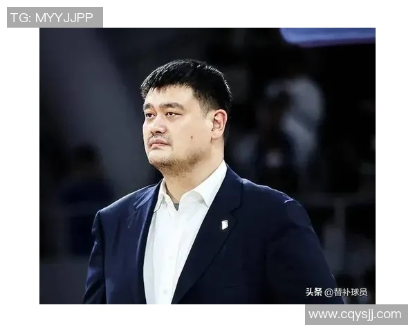 姚明在对阵马刺时意外受伤球迷担忧其复出前景与球队影响