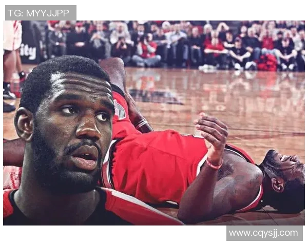 09季后赛奥登与姚明的巅峰对决揭示了篮球巨星的荣耀与挑战